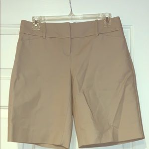 Outback Red mid thigh golf shorts